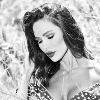 Aline Broummana