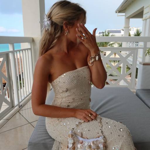Alison Bowles
