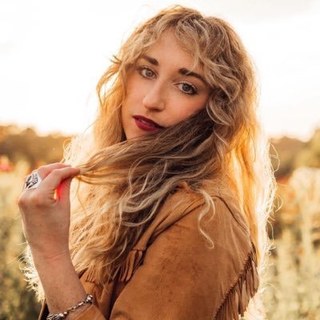 Amanda Fama